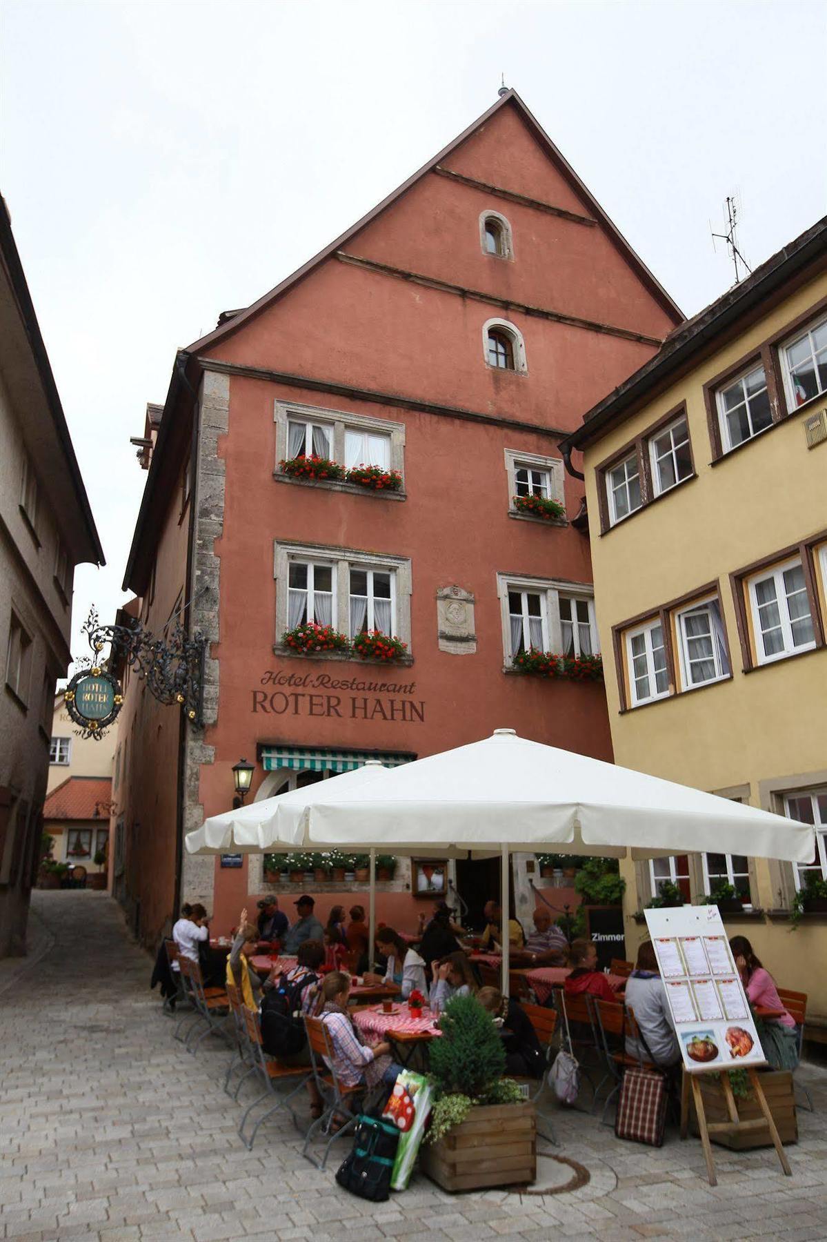 Hotel Roter Hahn Rothenburg ob der Tauber Bagian luar foto